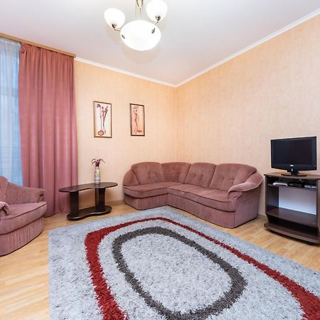 Apartments In The Center Of Pechersk เคียฟ ภายนอก รูปภาพ