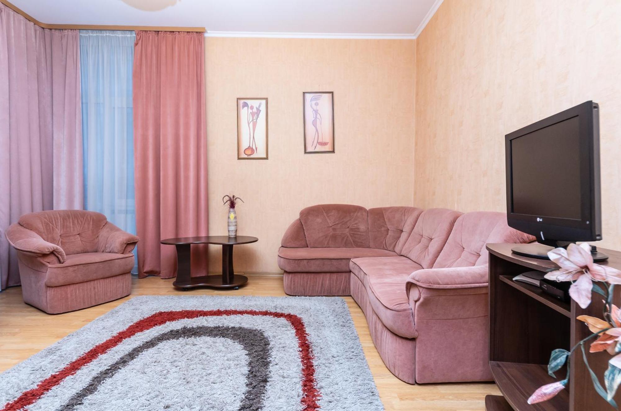 Apartments In The Center Of Pechersk เคียฟ ภายนอก รูปภาพ