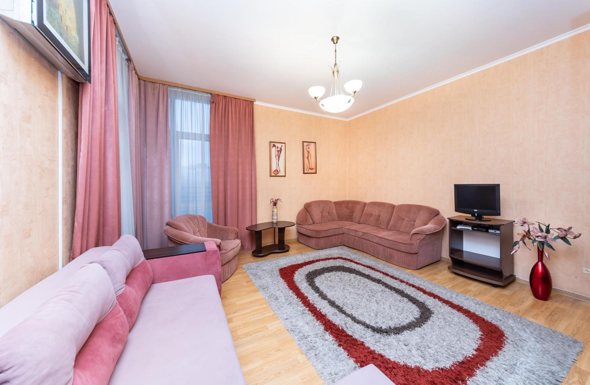 Apartments In The Center Of Pechersk เคียฟ ภายนอก รูปภาพ