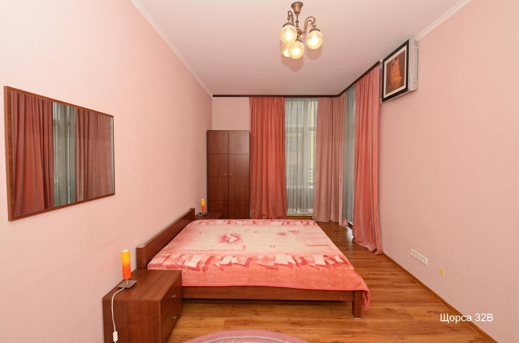 Apartments In The Center Of Pechersk เคียฟ ภายนอก รูปภาพ
